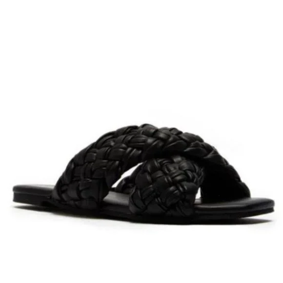 !! NEW !! Braided Slide Sandals in Black - Picture 2 of 4
